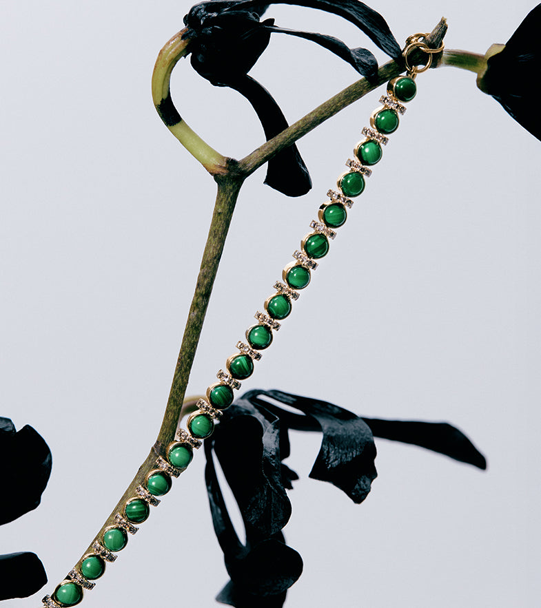 PULSEIRA ELLA OURO AMARELO DIAMANTES BROWN E MALAQUITA