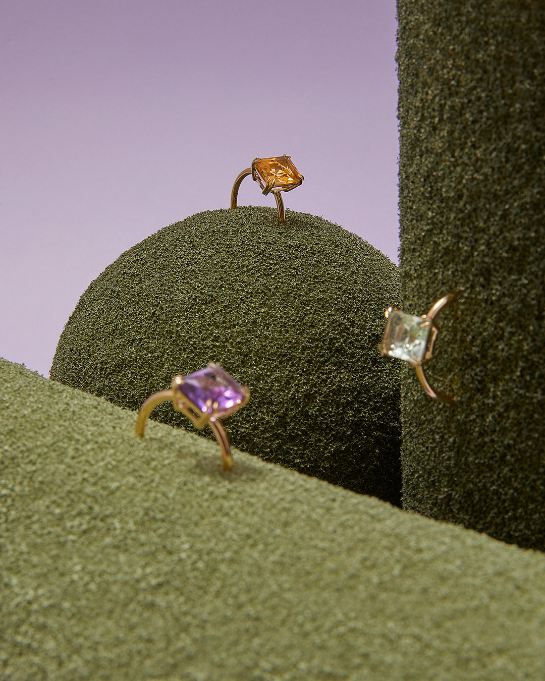 ANEL MINI KANJU OURO AMARELO E CITRINO