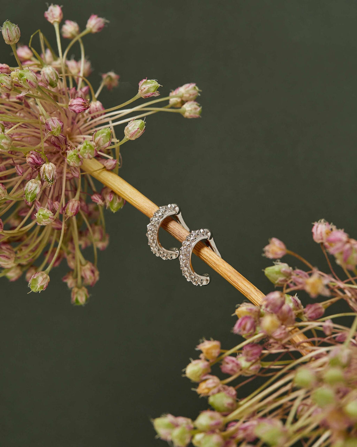 623777cff00577756e8b87a2f586e14d