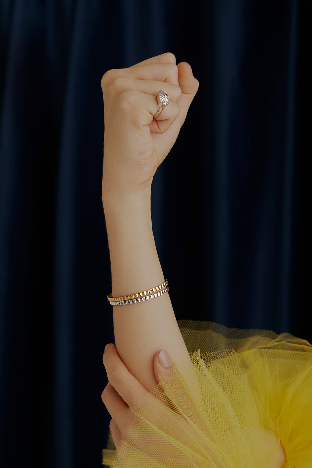 PULSEIRA TENDA OURO BRANCO