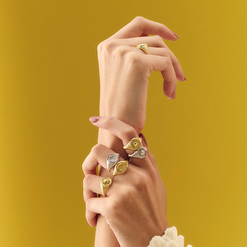 Anel sol  prata com banho de ouro amarelo