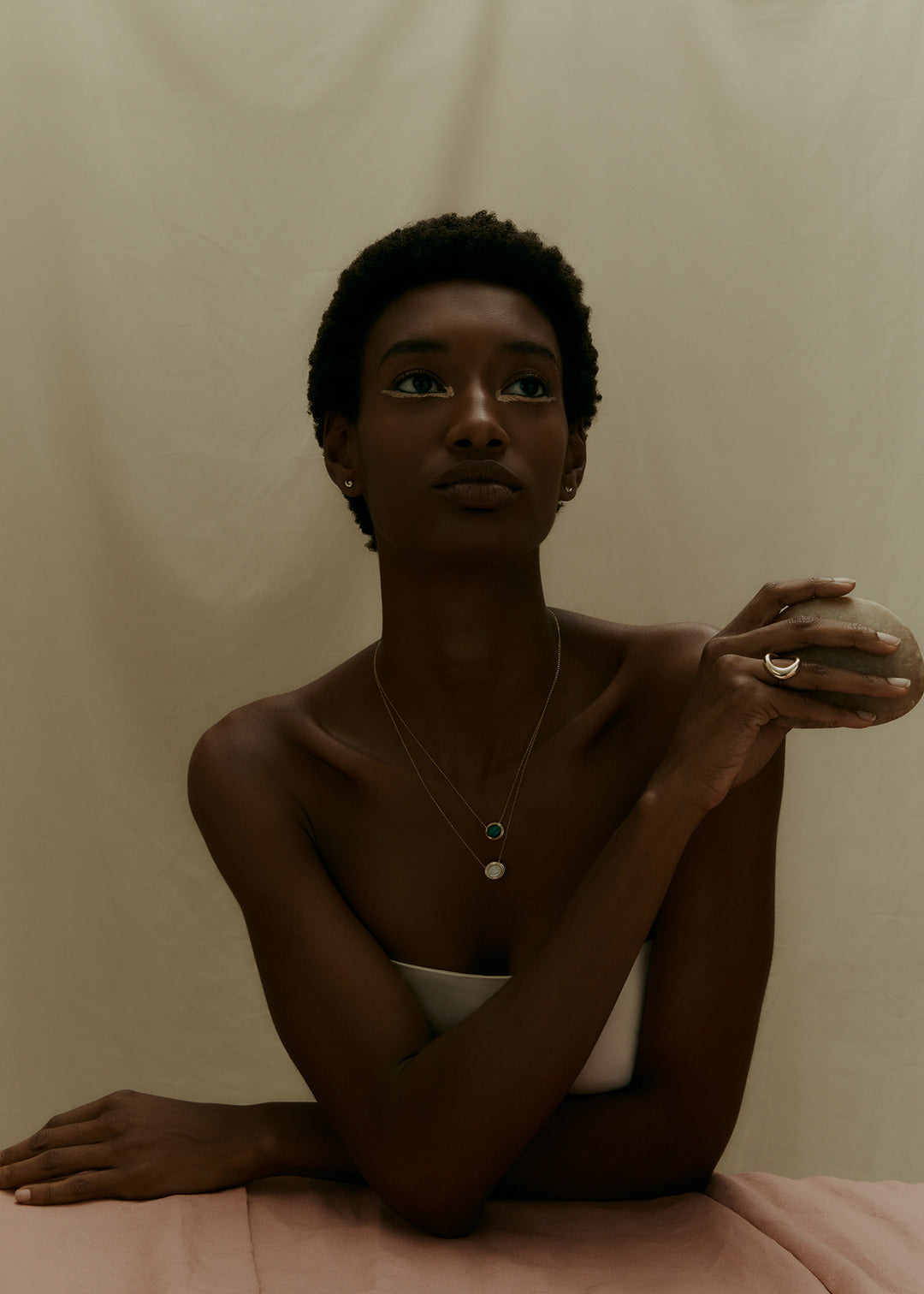 COLAR DOLMABAHCE OURO AMARELO E MALAQUITA