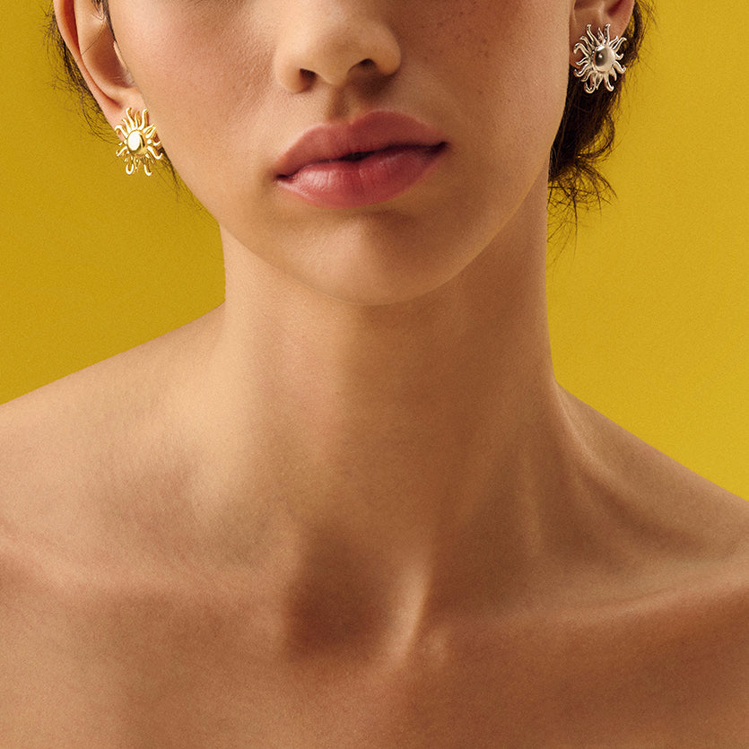 BRINCO SOL Y LUNA PRATA COM BANHO DE RÓDIO